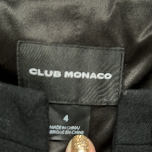 Club Monaco cropped lady style blazer is a classic with hidden placket - Picture 2 of 6